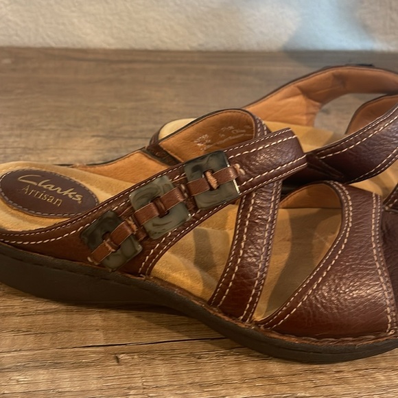 Clarks artisan size 7.5 sandals - Picture 6 of 6